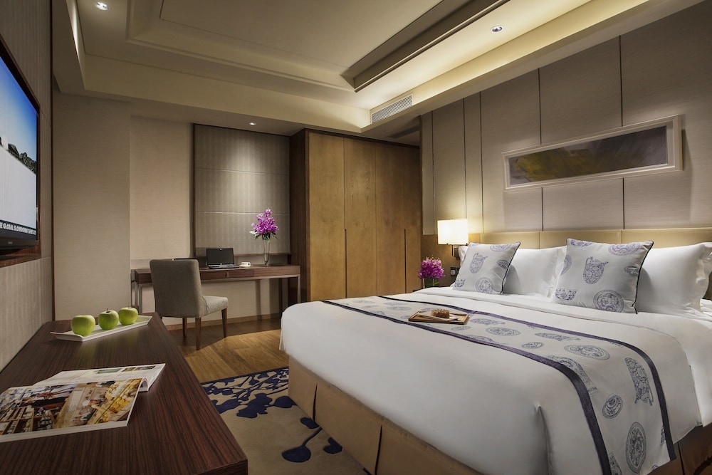 Somerset Wusheng Wuhan 15/48