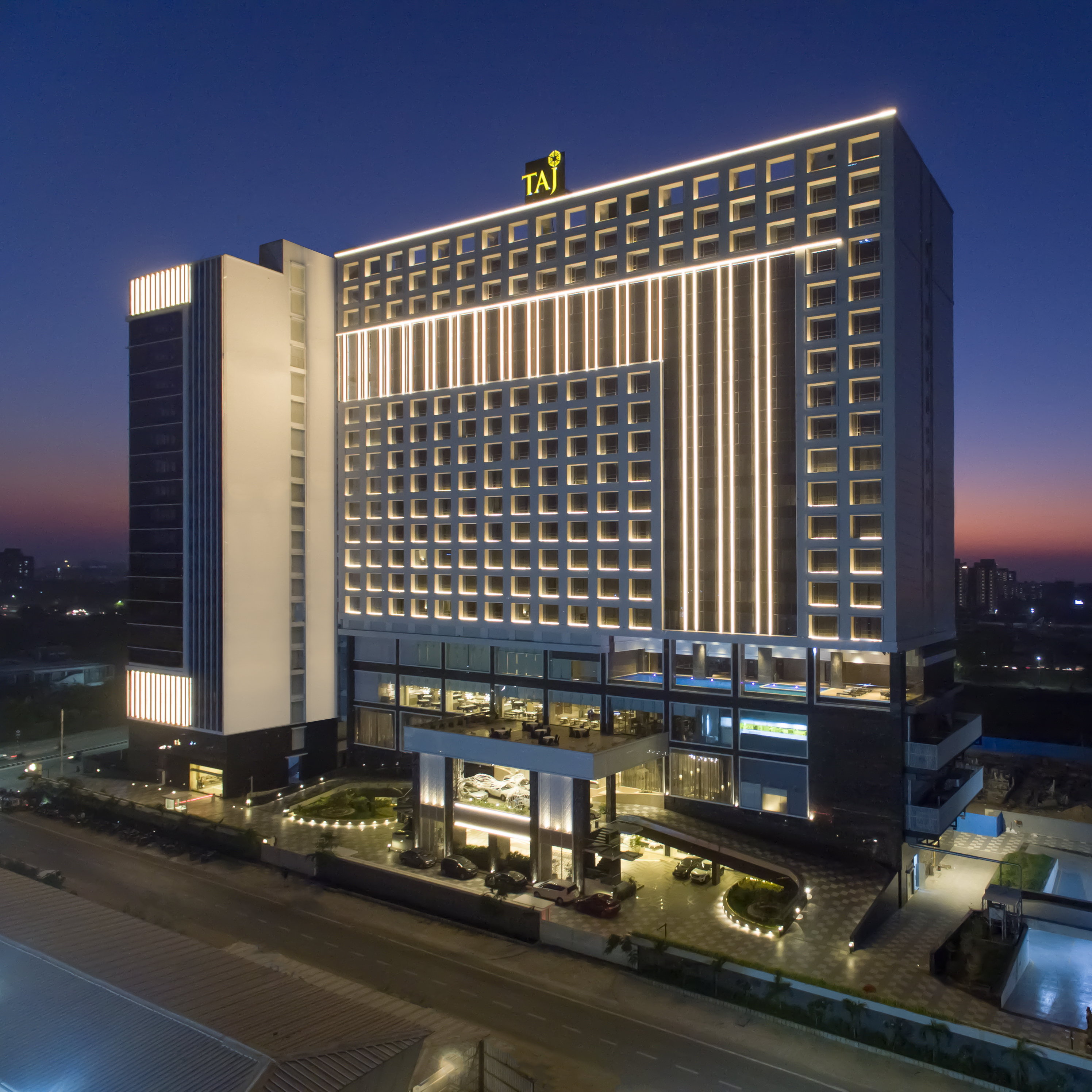 Taj Skyline Ahmedabad 3/64