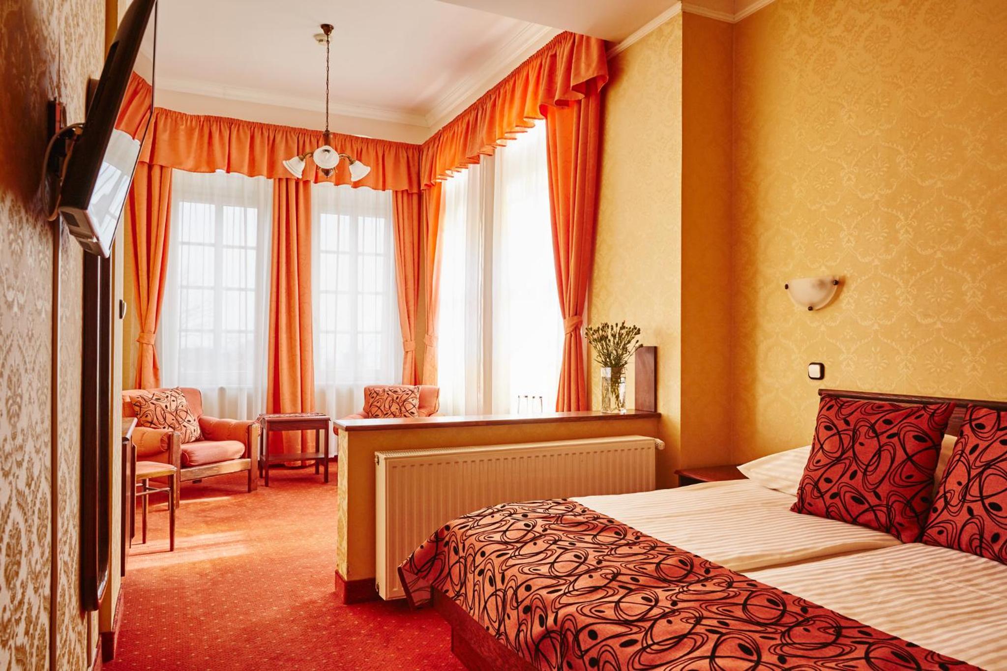 Astoria Hotel and Restaurant 20/41