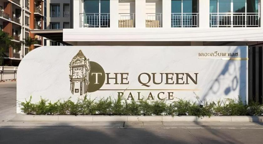 The Queen Palace 10/38