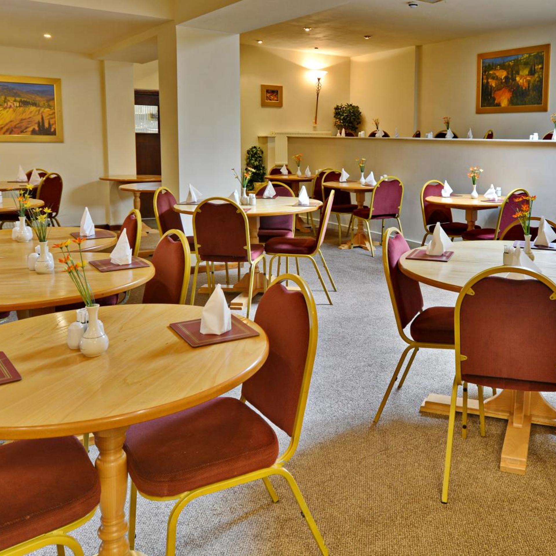 Stuart Hotel 40/54