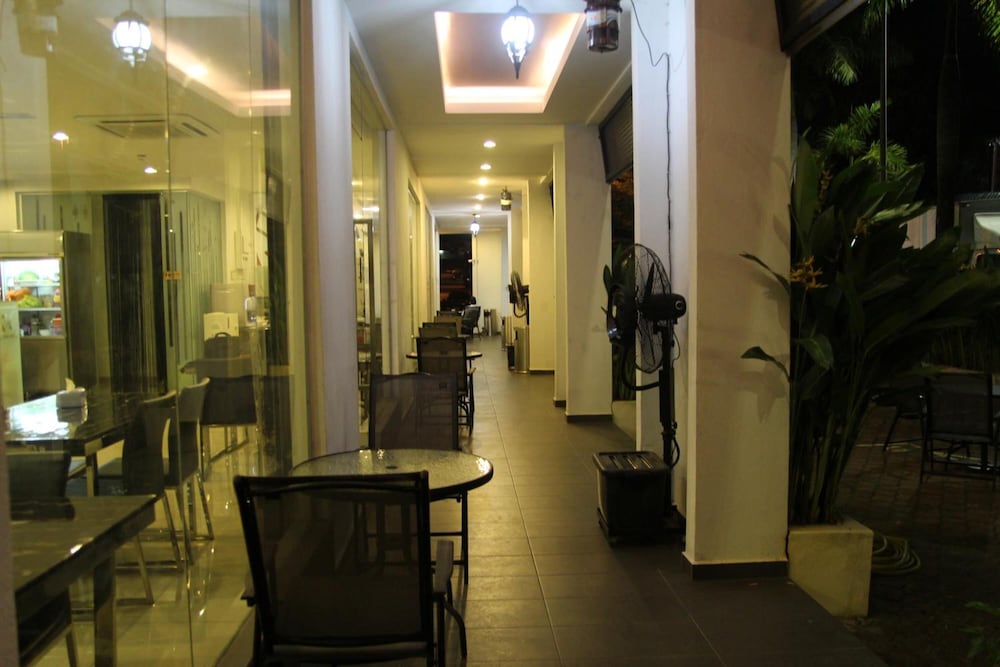 M Design Hotel Seri Kembangan 50/68