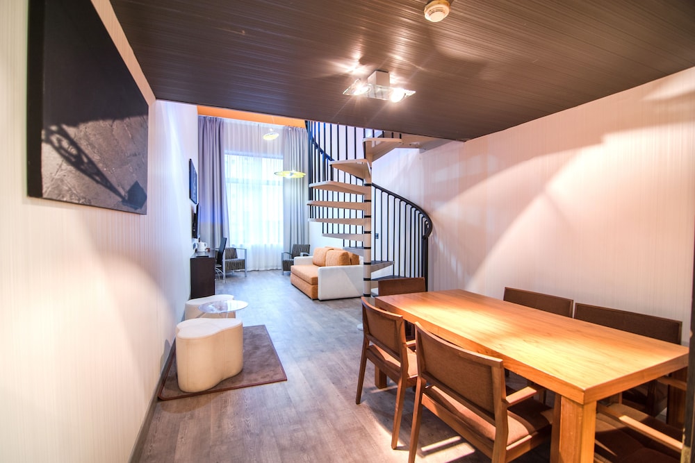 Petit Palace President Castellana 45/54