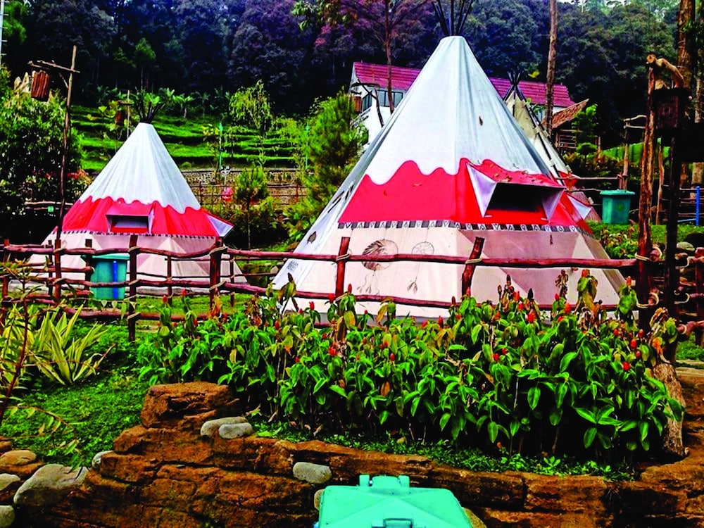 Ciwidey Valley Resort Hot Spring Waterpark 23/25