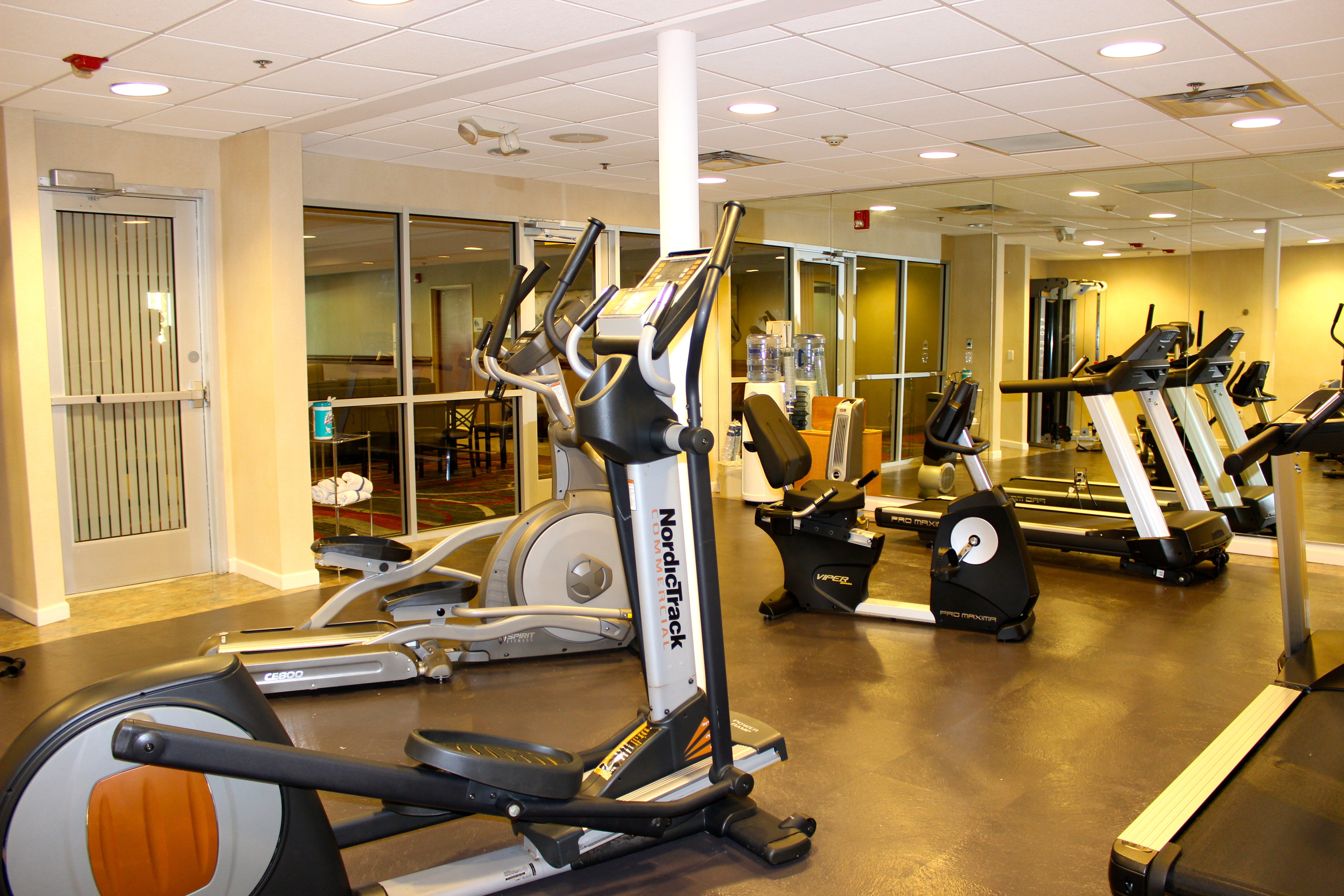 Holiday Inn Express Hotel And Suites Waterford 30/47