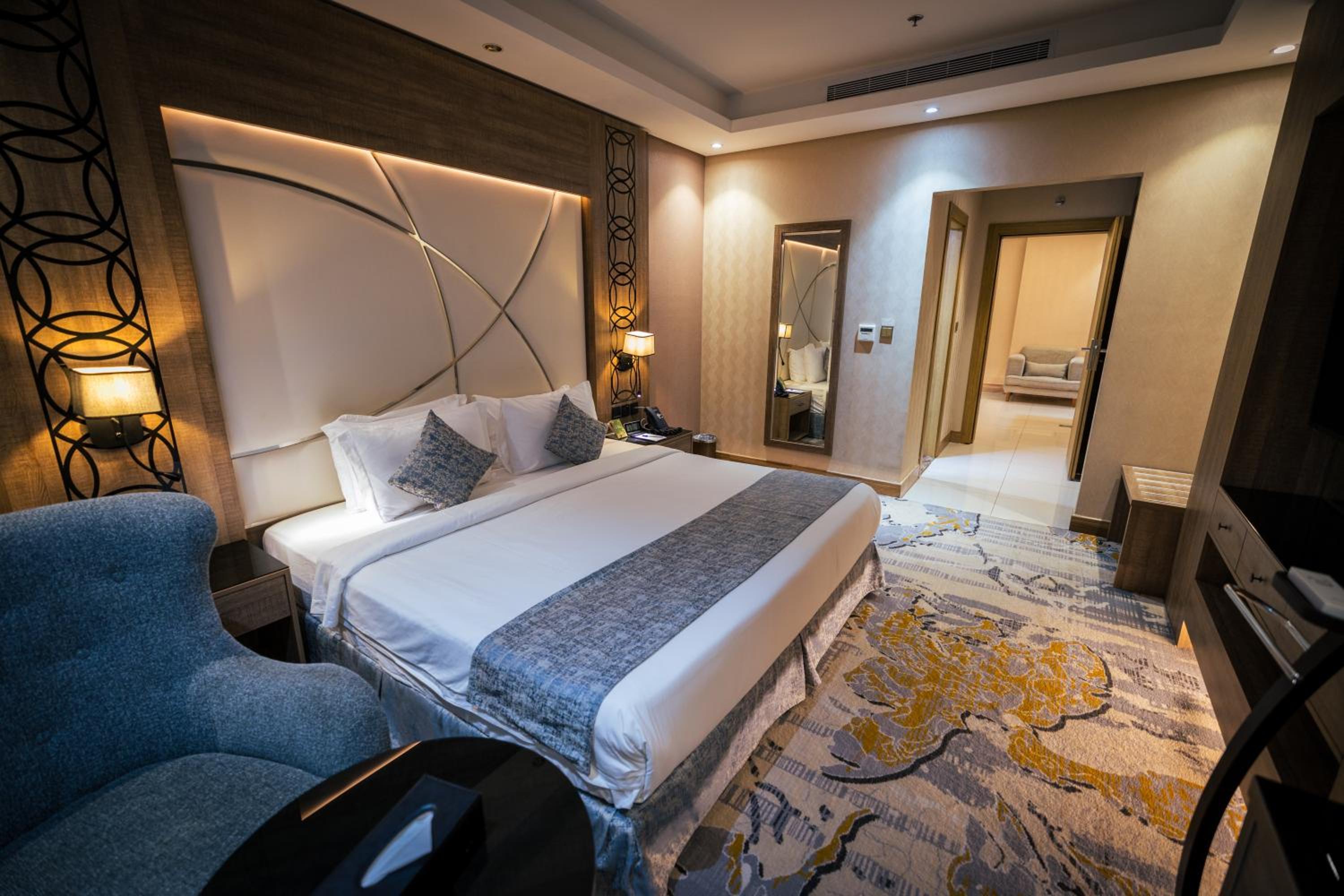 فندق ميرنيان(Mirnian Hotel) 14/40