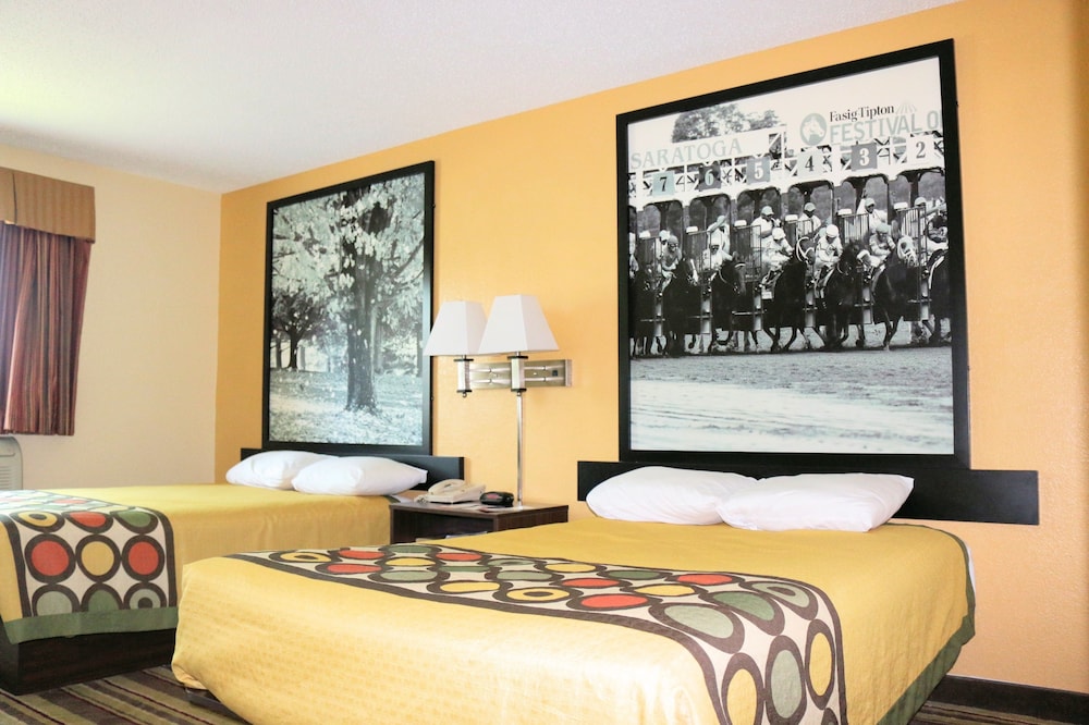 Super 8 by Wyndham Latham/Albany Airport 19/36