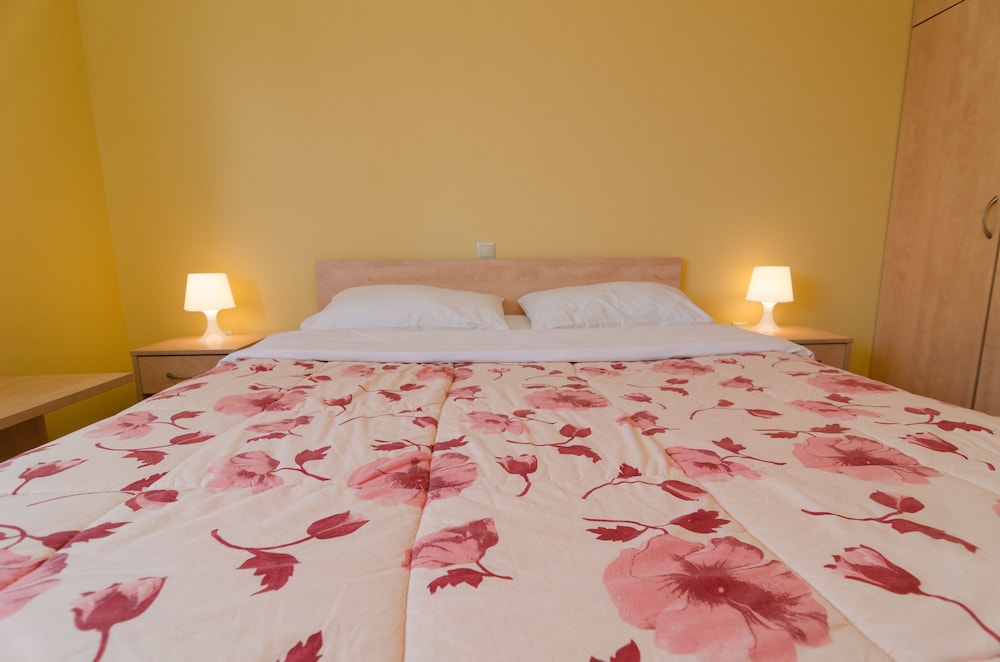 Villa Irena 12/50