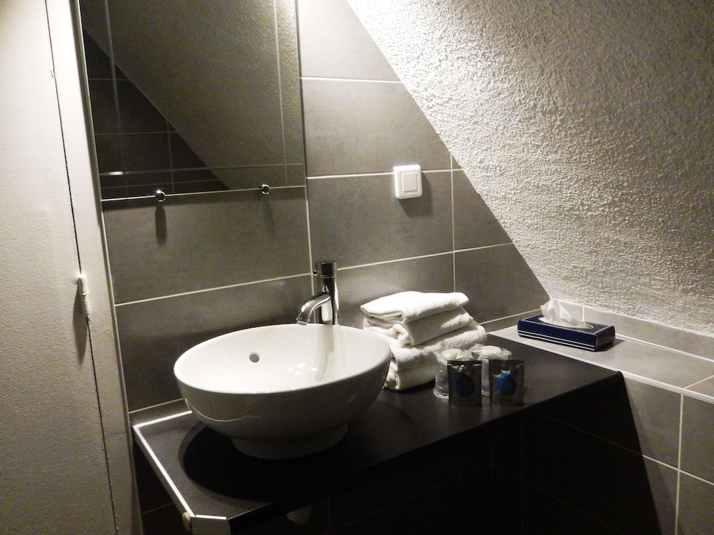 KYRIAD CHALON SUR SAONE CENTRE 25/63