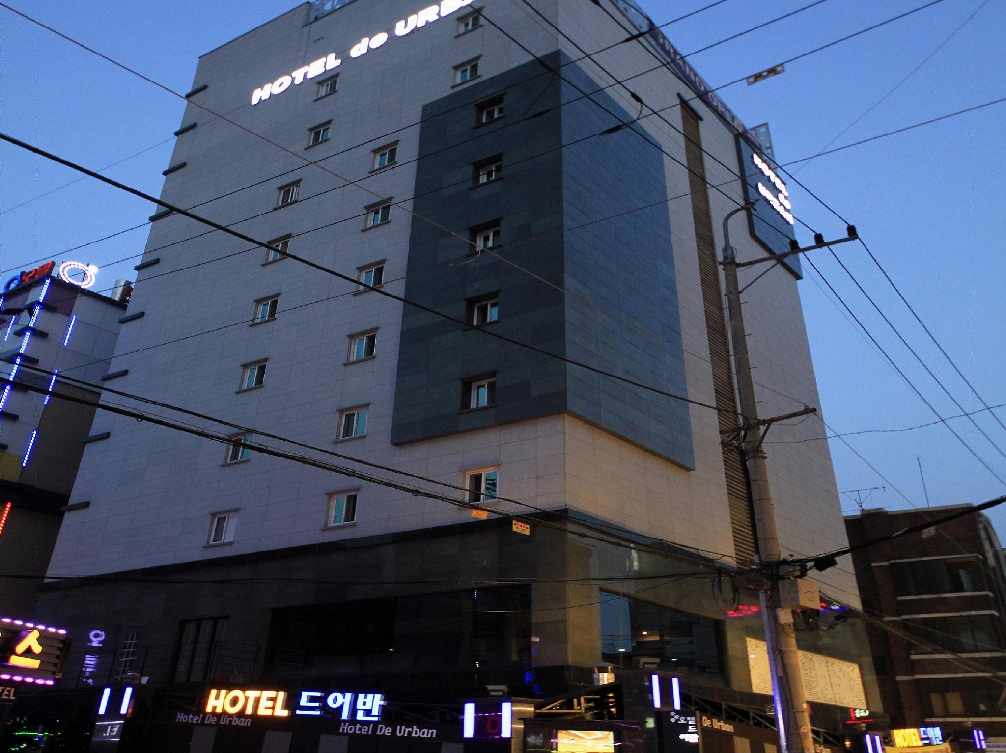 Hotel De Urban 3/38