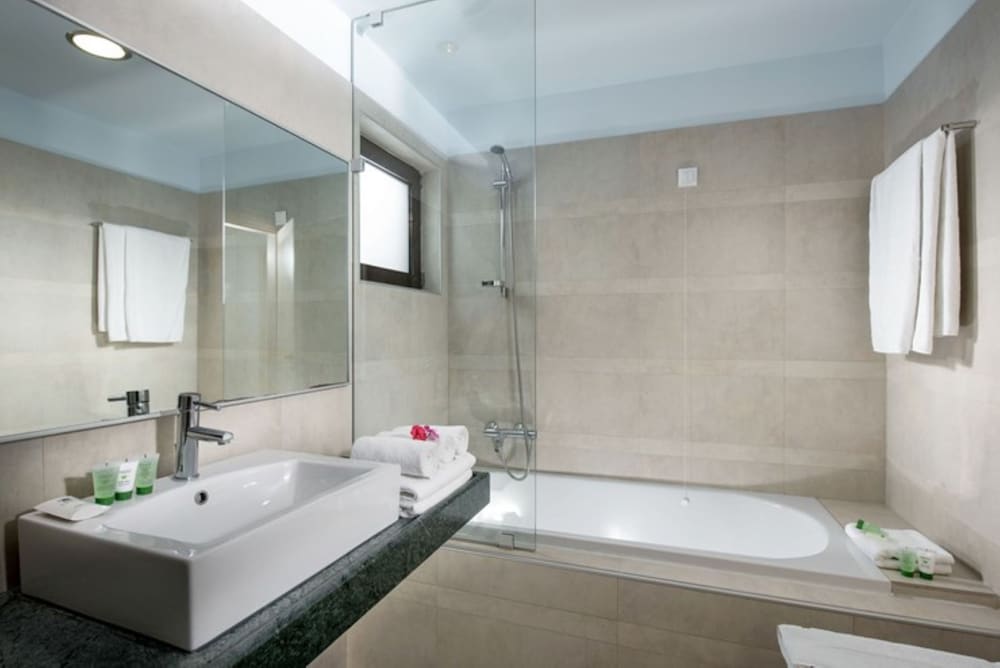 Innside Crete Elounda 48/49