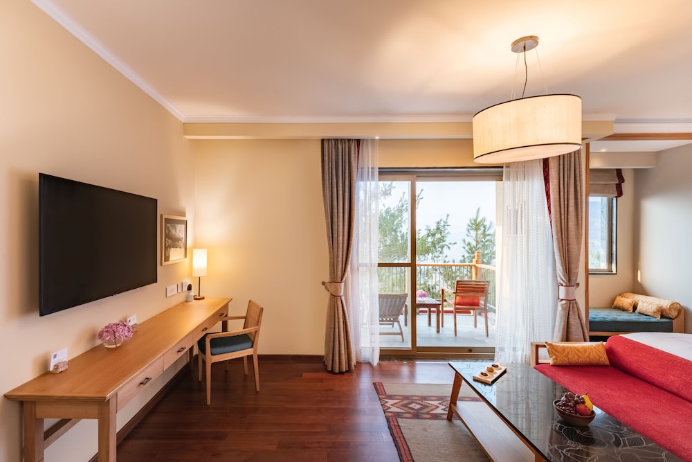 Taj Theog Resort And Spa Shimla 35/45