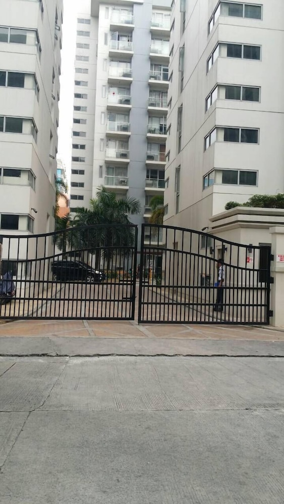 Jieann's Transient Home 55/58
