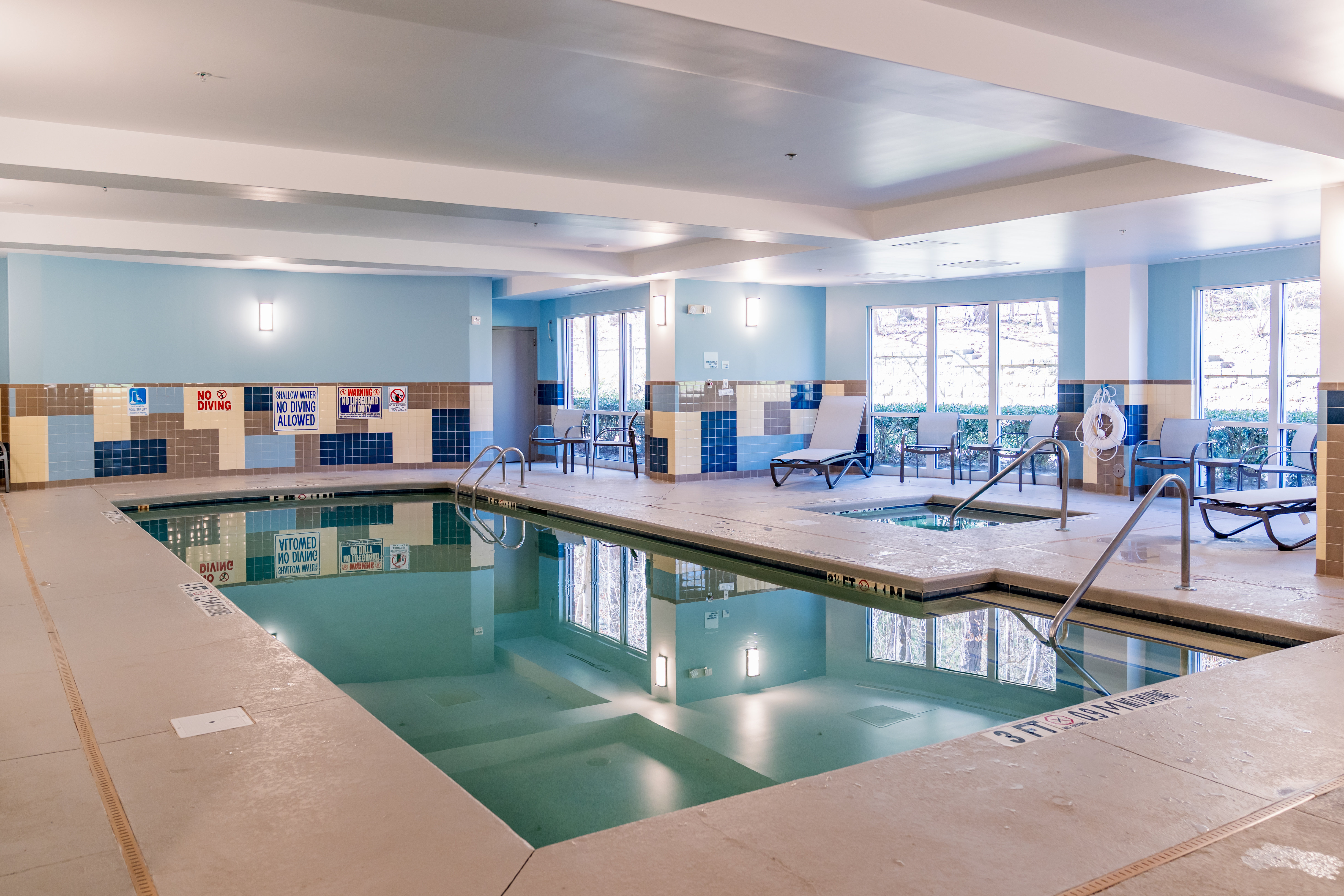 Holiday Inn Express Hotel and Suites Raleigh Sw Nc State 34/80