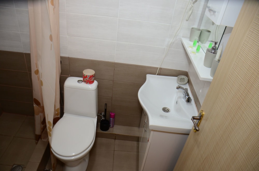 Guesthouse And Hostel Batumi Globus 45/46