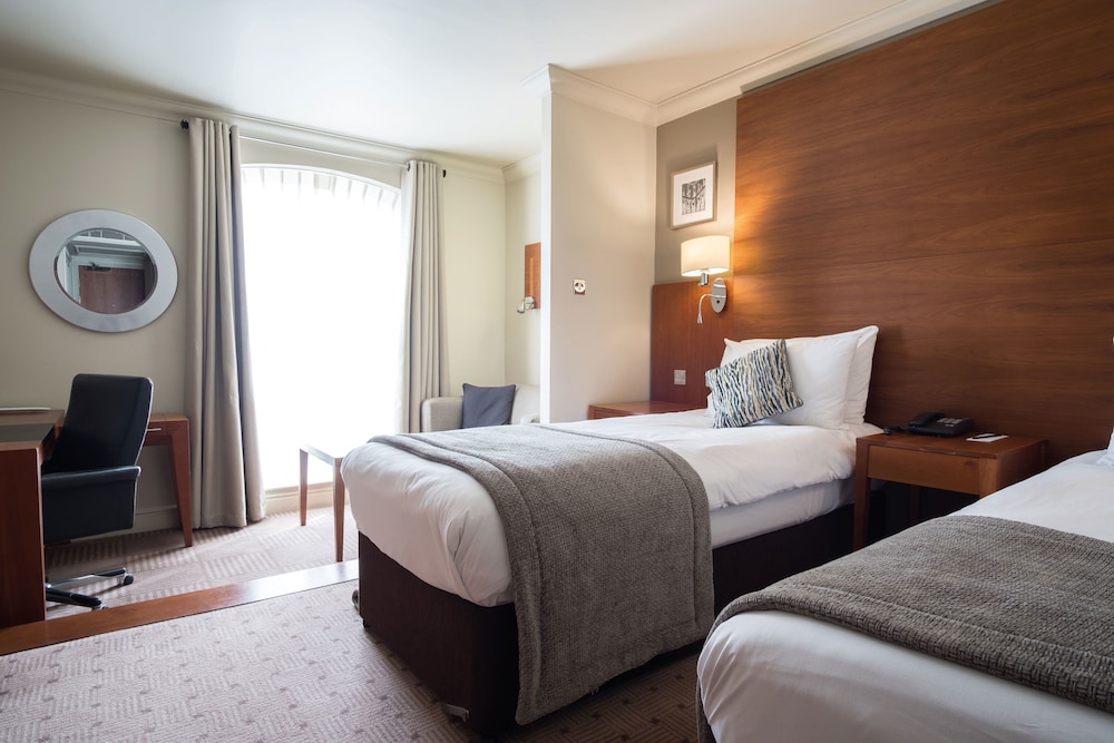 Thorpe Park Hotel And Spa 12/69