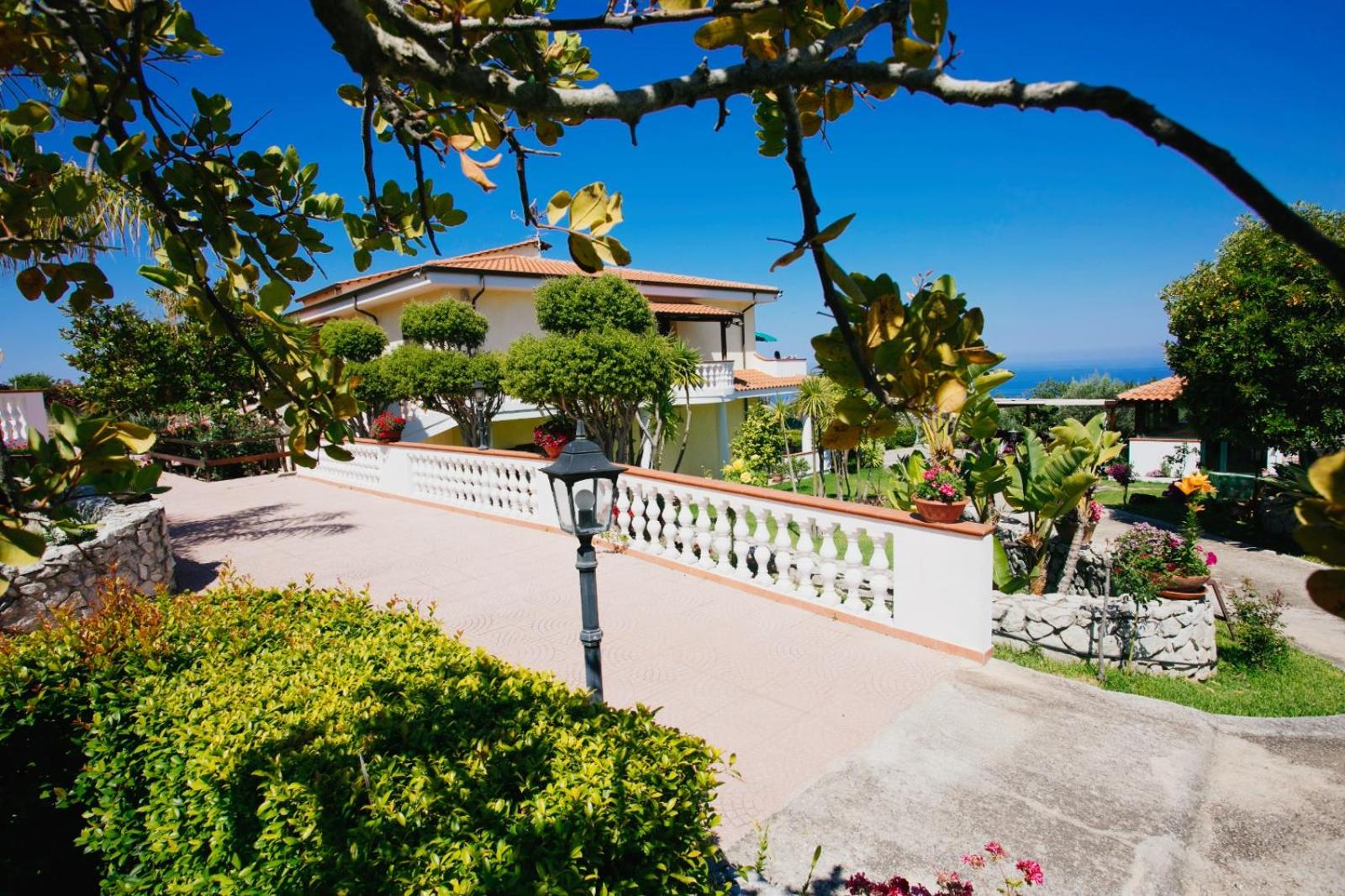 Residence Fonte Di Bagnaria 15/27