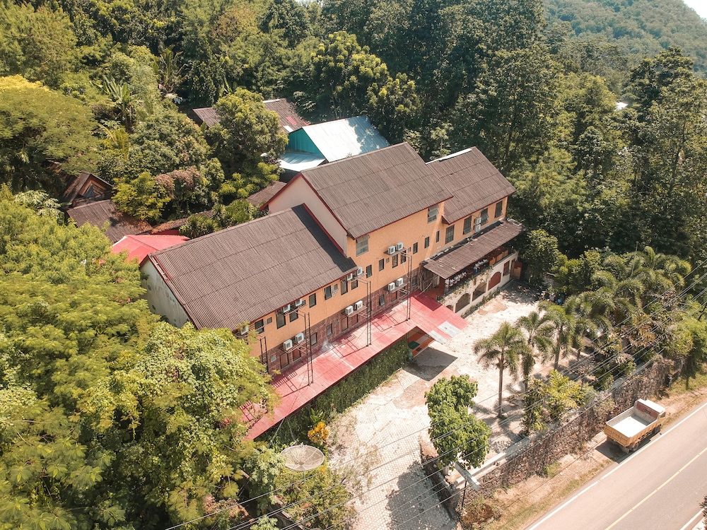 Centro Bajo Hotel 44/50