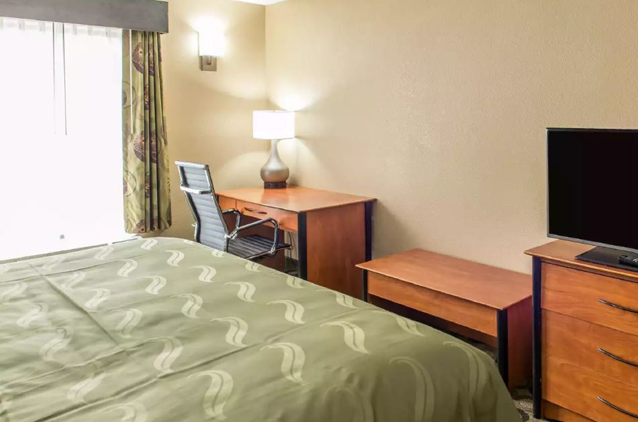 UPGRADE, EFFICIENCY, 2 KING BEDS, ACCESSIBLE