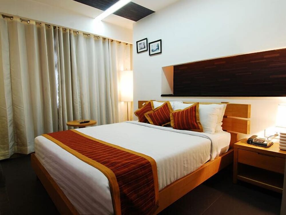 ONN HOTEL 8/22