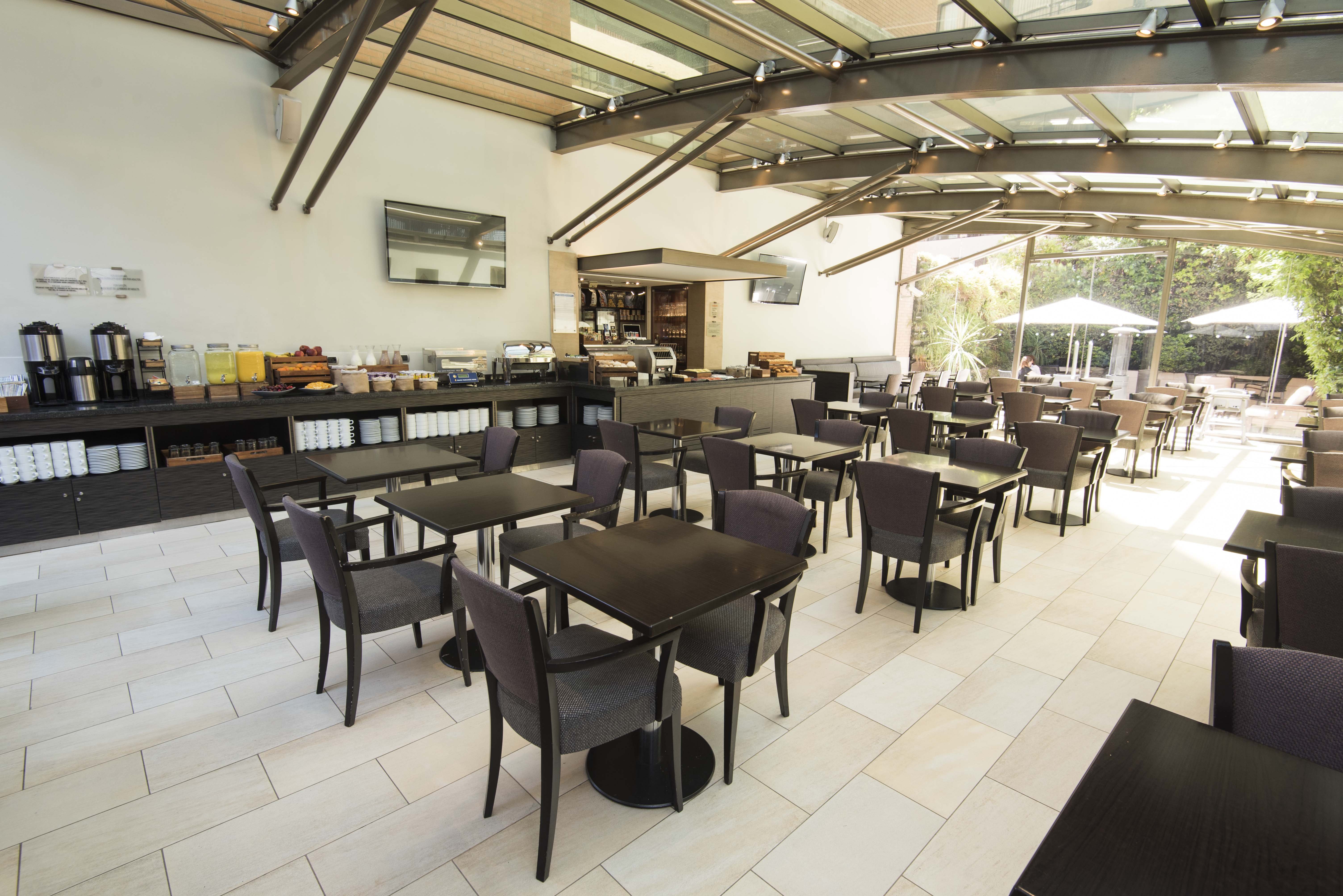 Holiday Inn Express Santiago Las Condes Former Holiday Inn Express Santiago el Golf 57/75