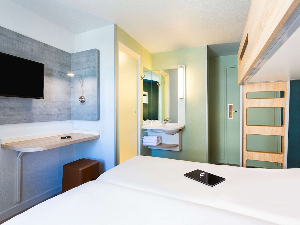 Ibis Budget Bordeaux Centre Gare Saint Jean 24/72