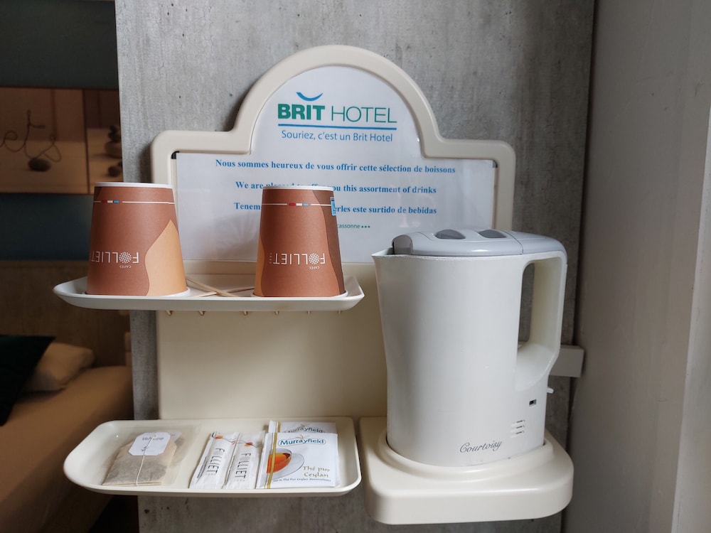 Brit Hotel Bosquet photo2