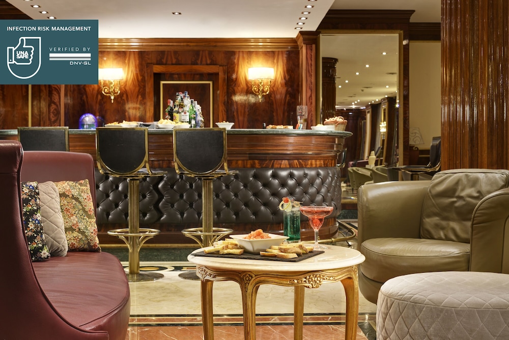 Unahotels Scandinavia Milan 42/65