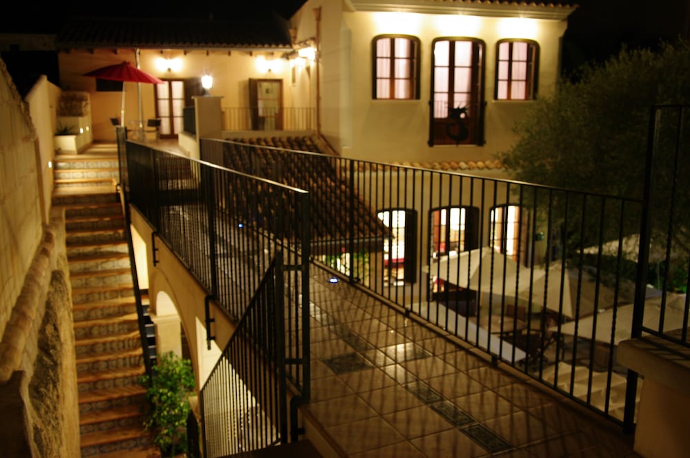 Hotel Segles 71/74