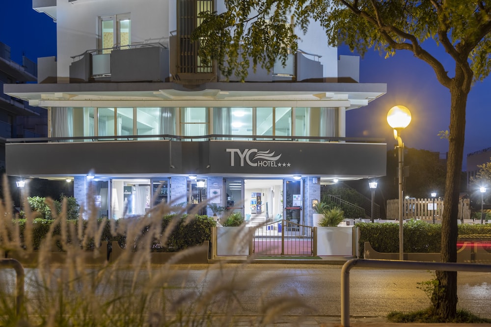Tyc Hotel 4/19