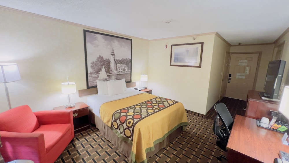 Spark by Hilton Maumee Toledo 24/37