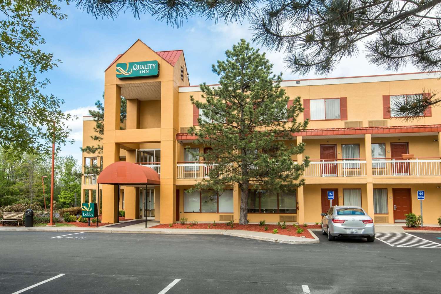 Quality Inn Colchester - Burlington 57/61