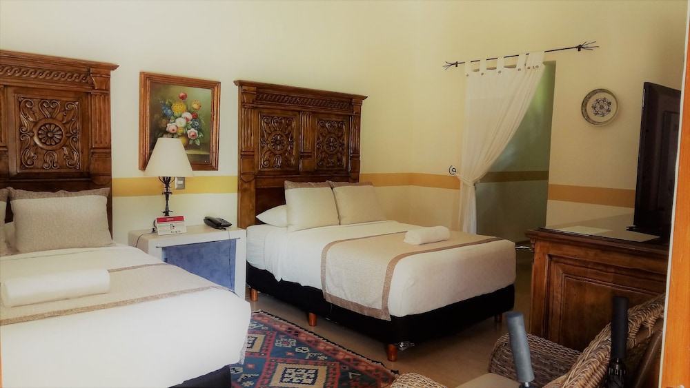 Hacienda Santa Cruz 20/68