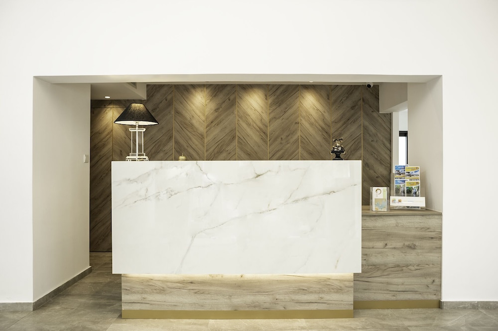 Roseum Boutique Hotel 3/50