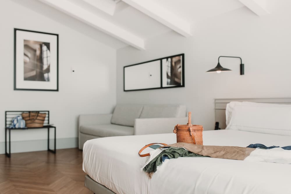 Double or Twin DOUBLE OR TWIN ROOM 2 ADULTS