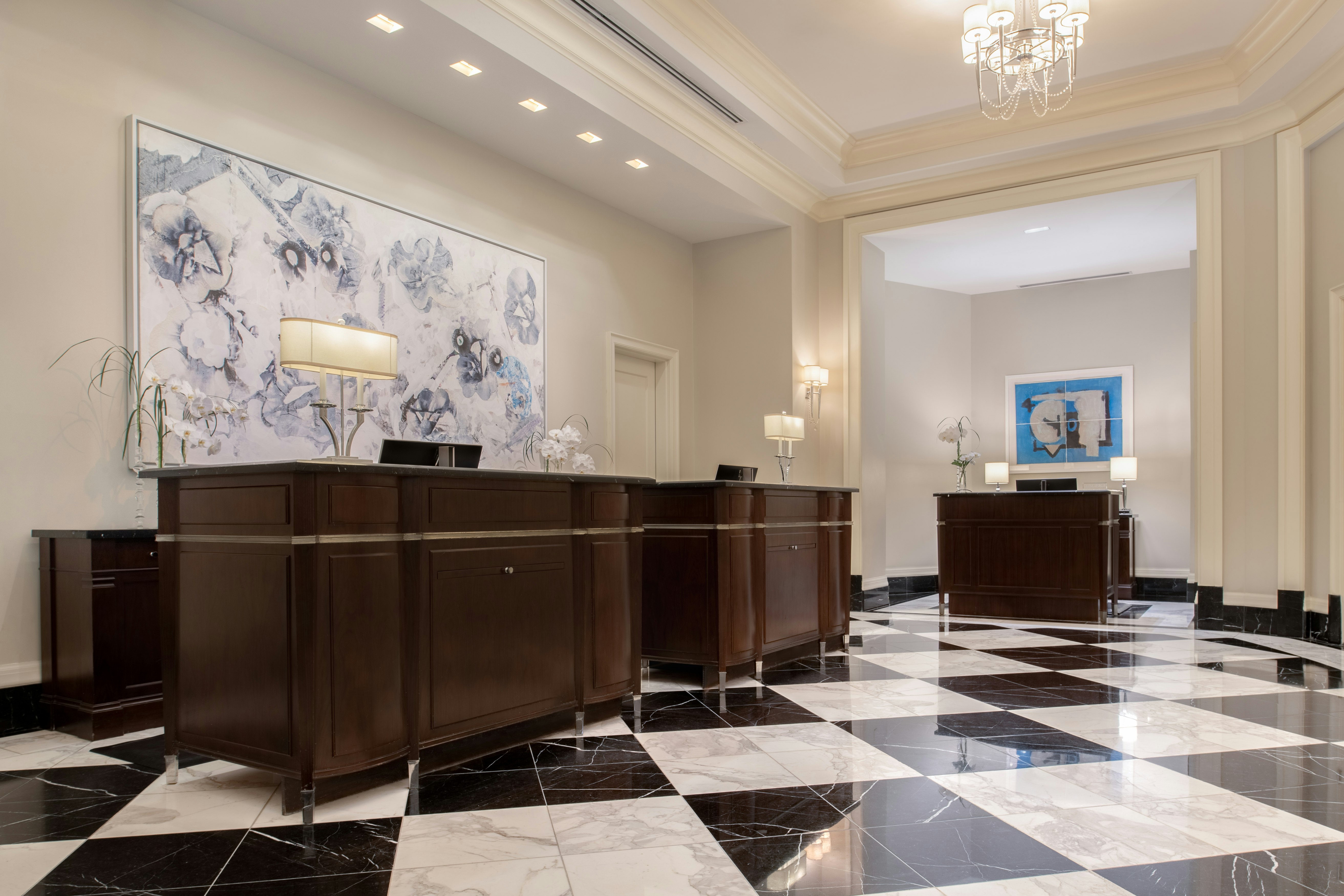 Waldorf Astoria Atlanta Buckhead 7/80