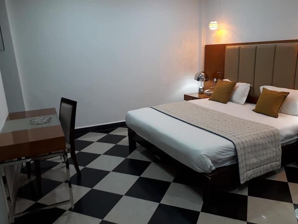 Hotel Ferdi Setif 12/26