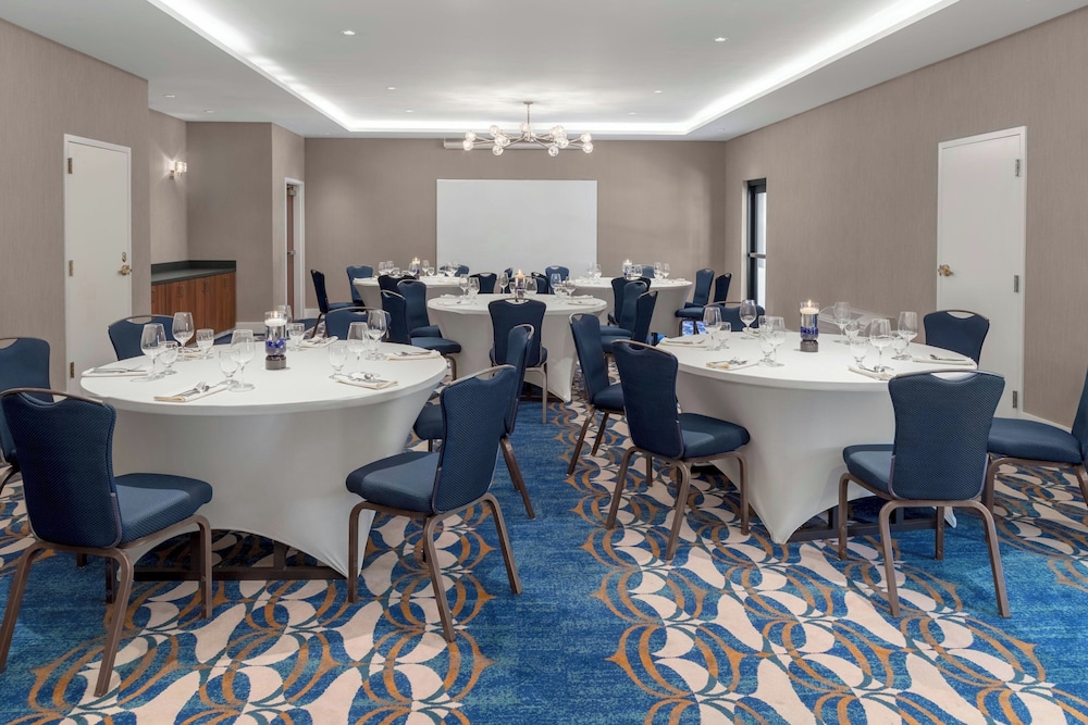 Courtyard By Marriott Palo Alto Los Altos 61/70