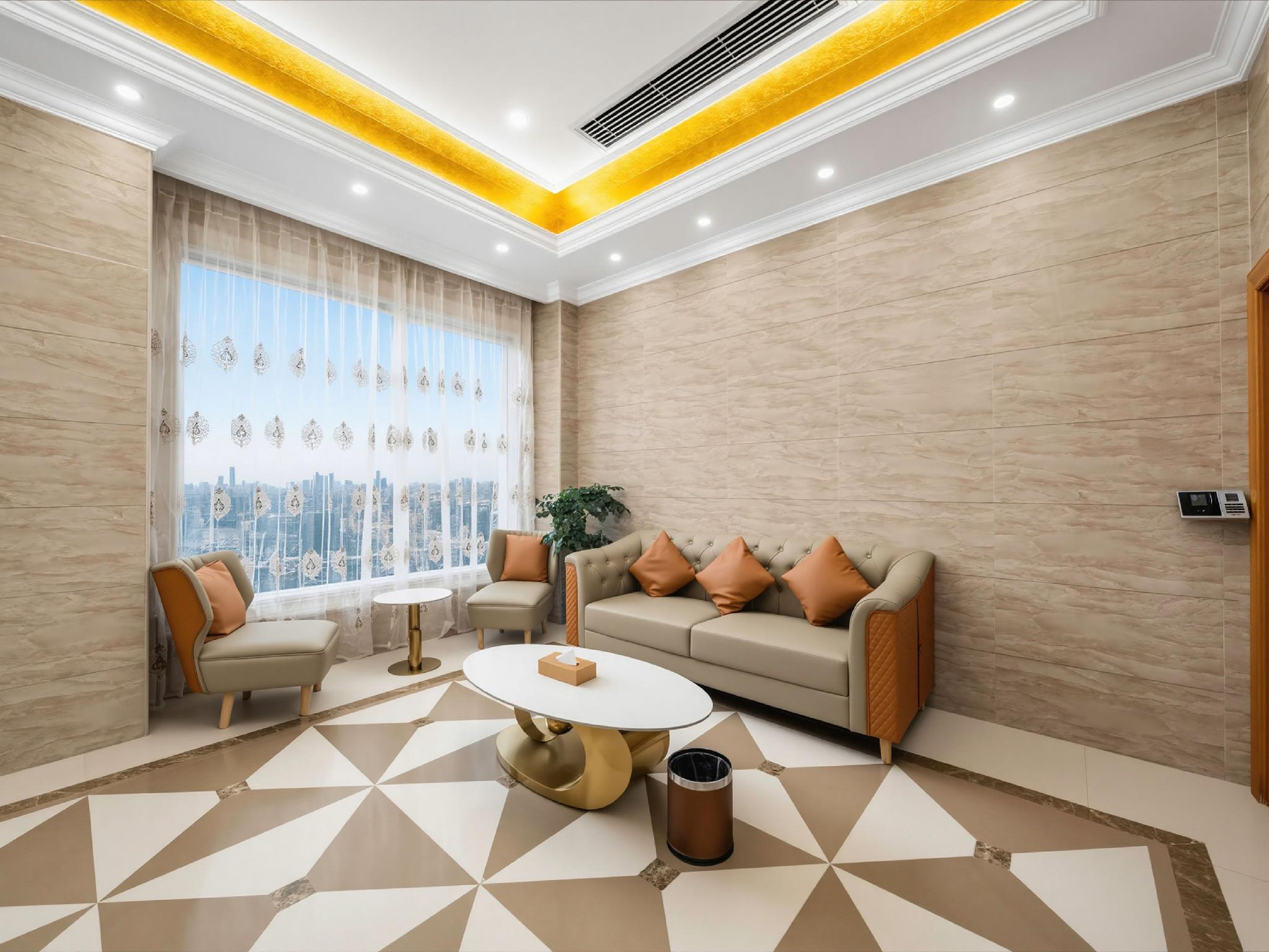 Vienna hotel (Huidong and run pedestrian street) 47/55