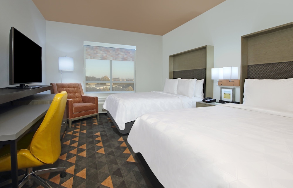 Holiday Inn Hattiesburg - North 24/73
