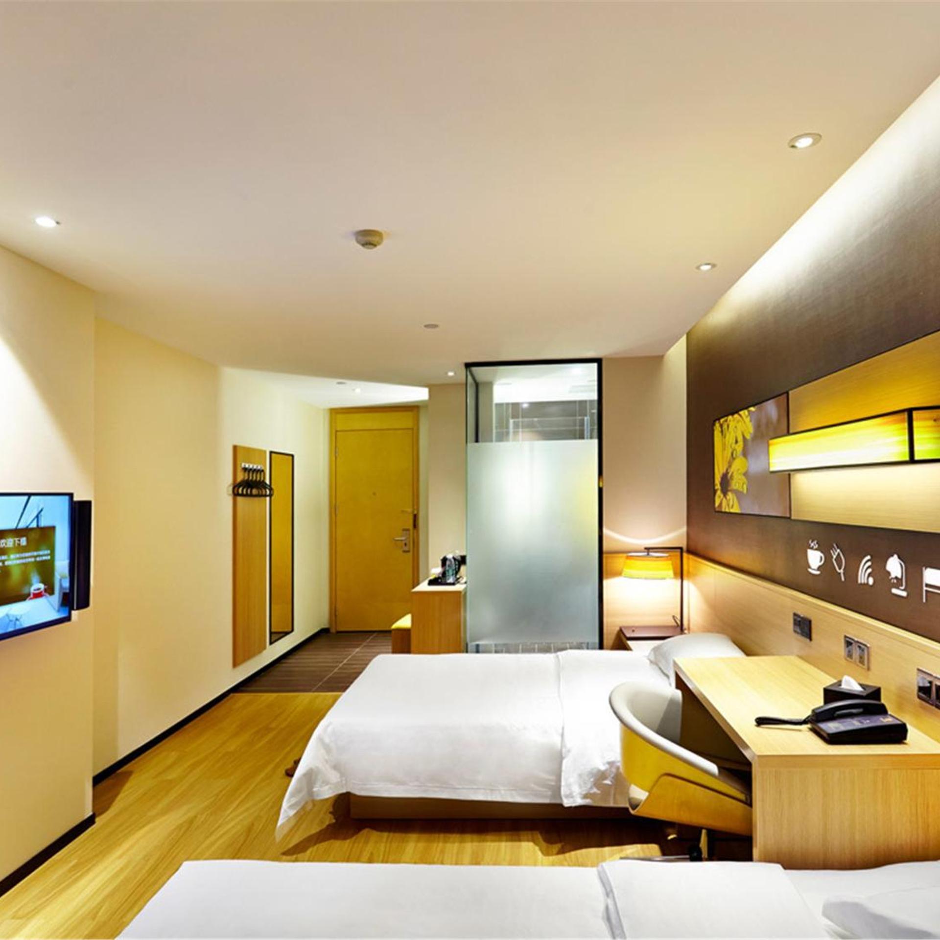 7 Days Premium (Shenzhen Chegongmiao) 7/22