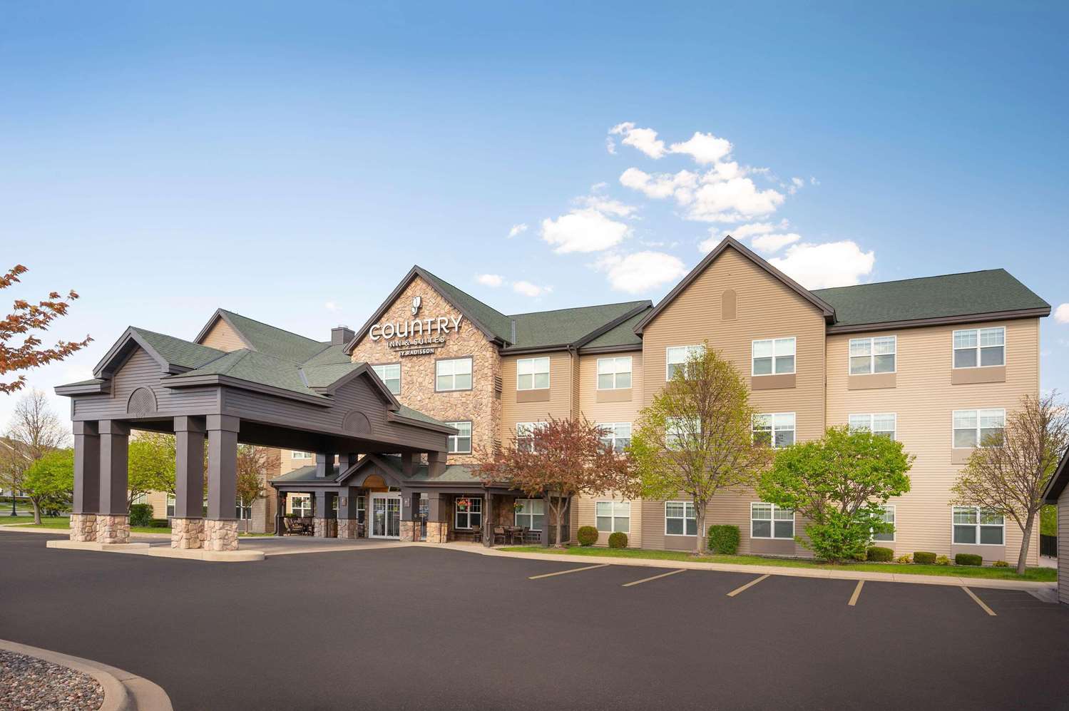 Country Inn & Suites by Radisson Albertville near Outlet Mall 4/21