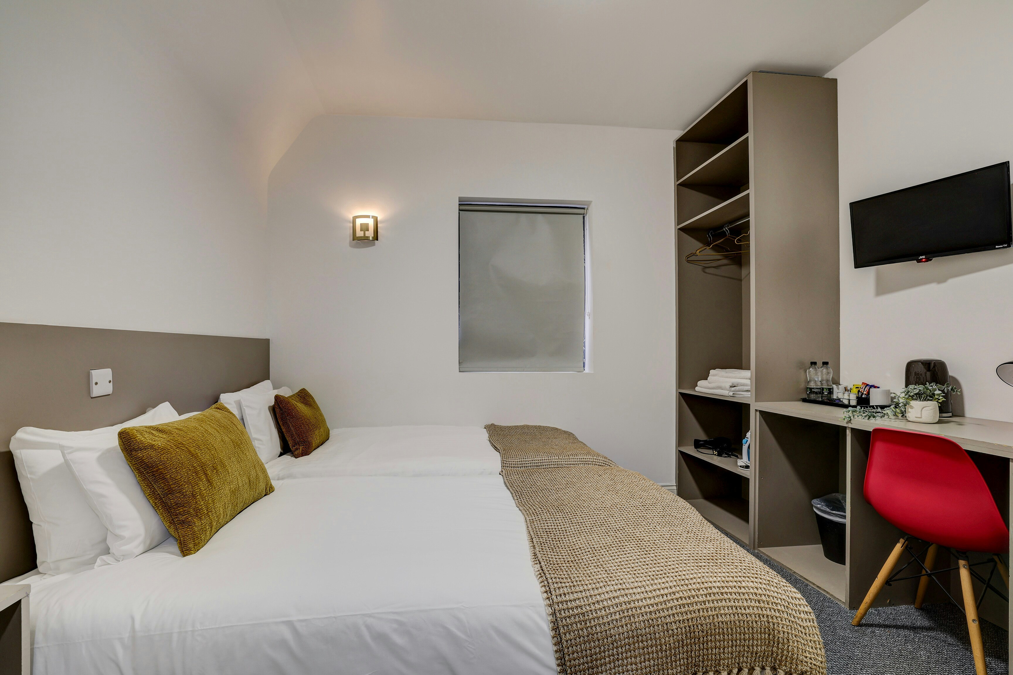 Belvilla Ilford Station Hotel, 4 min from Elizabeth line 14/46
