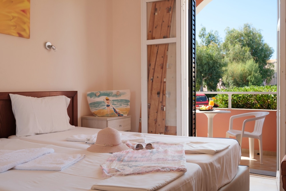 Canal D Amour Apartments 14/47