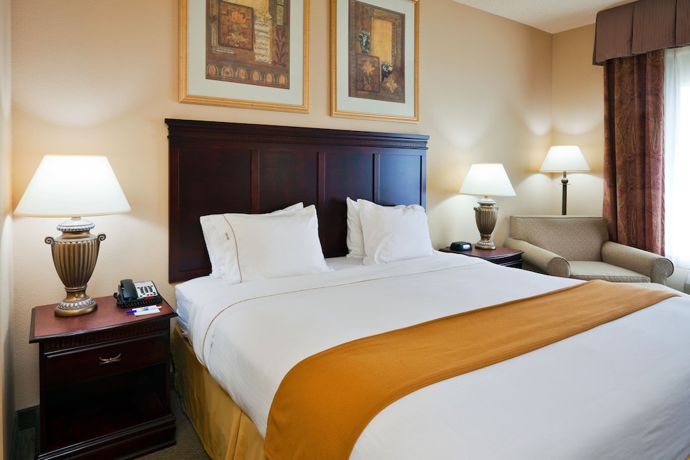 Holiday Inn Express Hotel Suites Pell City 31/71