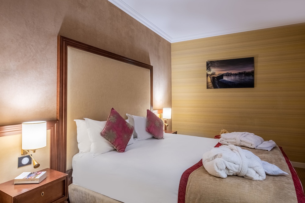 Hotel Saint Honore 4/35