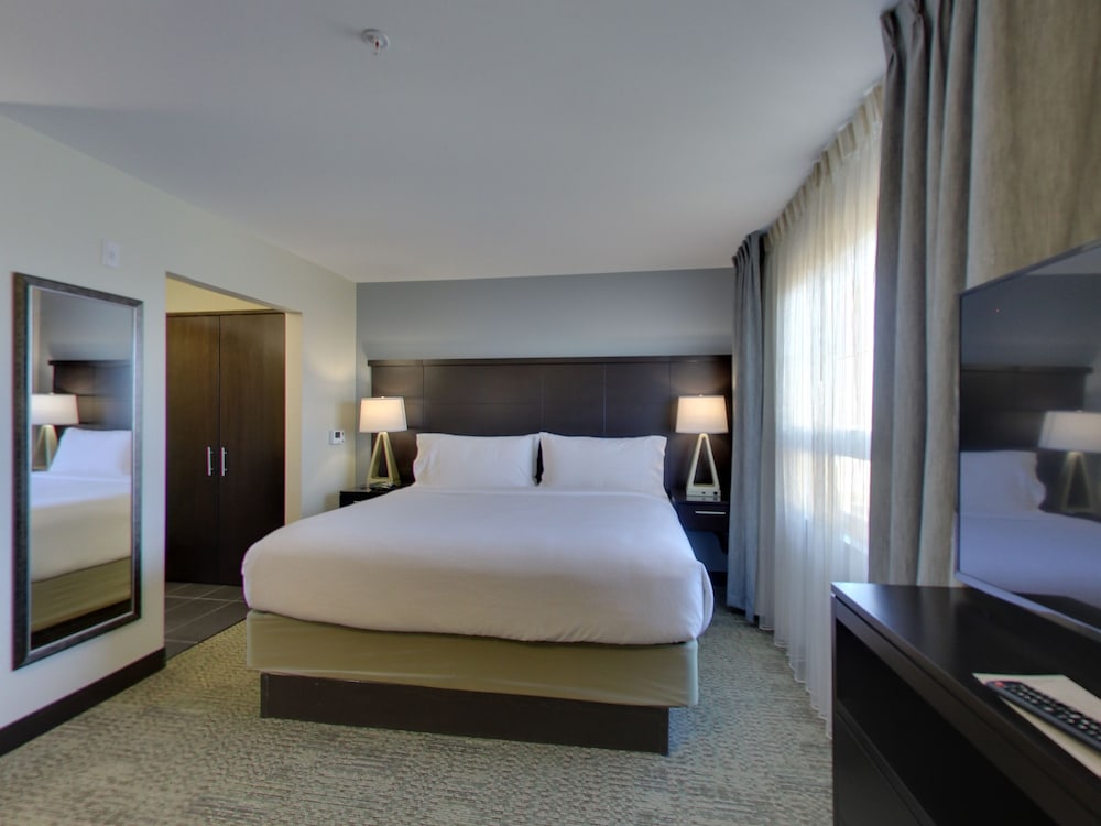 STAYBRIDGE SUITES MADISON FITCHBURG 12/71