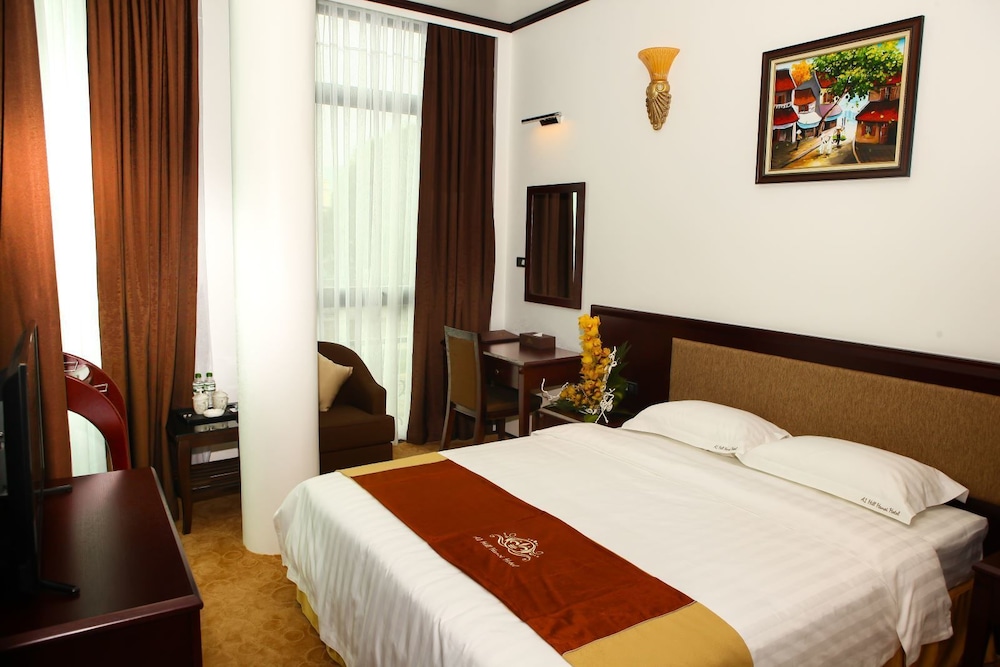 DELUXE, DOUBLE BED