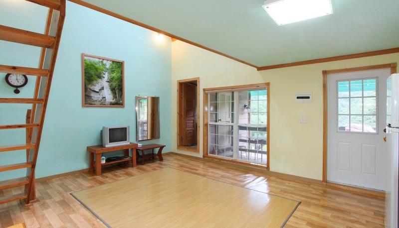 Hongcheon Yongso Valley Pension & Camping 5/11