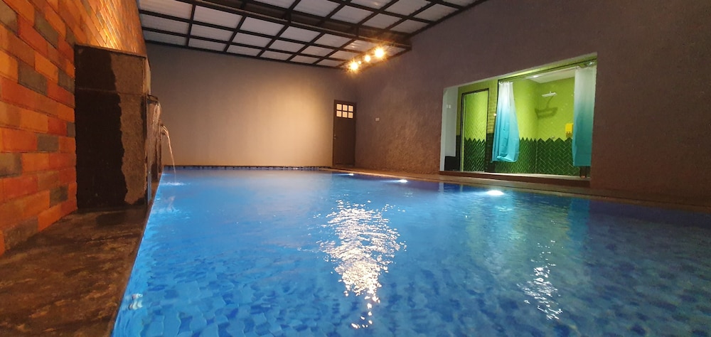 Hotel Alia Boutique Pasar Baru 26/50